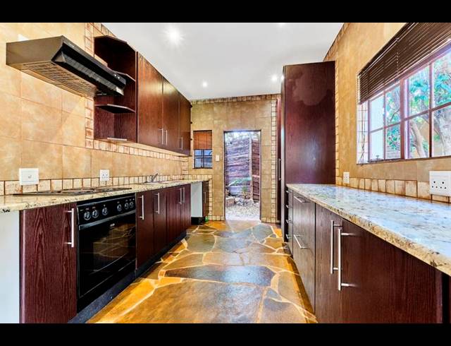 2 BEDROOM PROPERTY TO RENT IN BRYANSTON